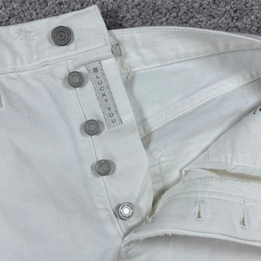 Lucky‎ Brand Drew Mom Jean White Distressed High Rise Button Fly Size 6/28 NEW